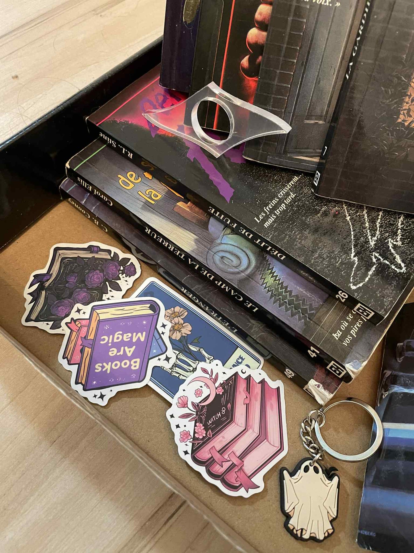 📦 Boîte spéciale : 8 livres de la collection Frissons 👻